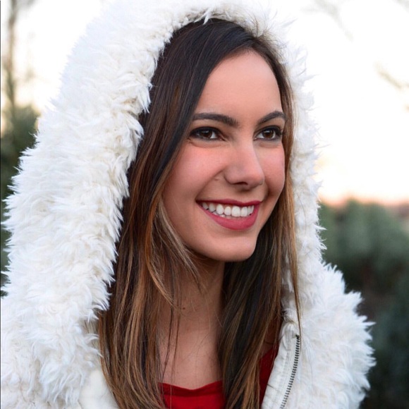 Aeropostale Winter White Fuzzy Fur Jacket